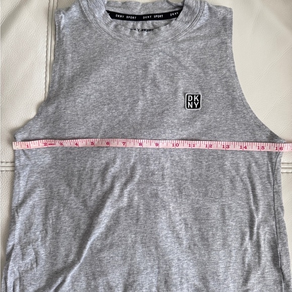 DKNY Sport Gray Top In XS - Picture 8 of 8